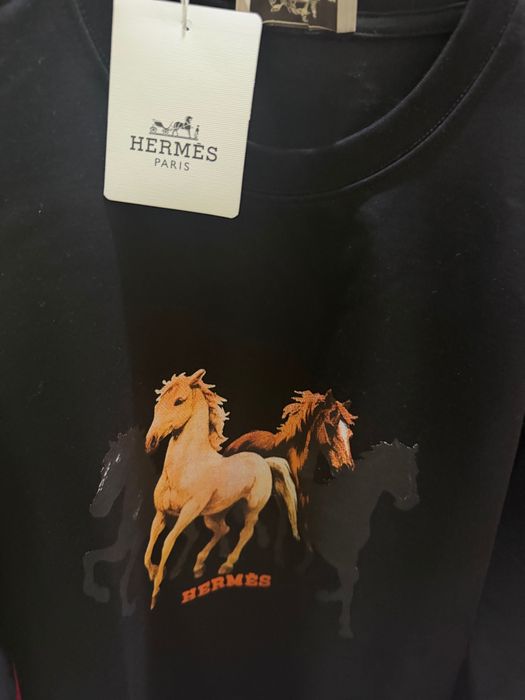 Haine de vânzare - Diferite Mărci - Toate Mărimile Disponibile