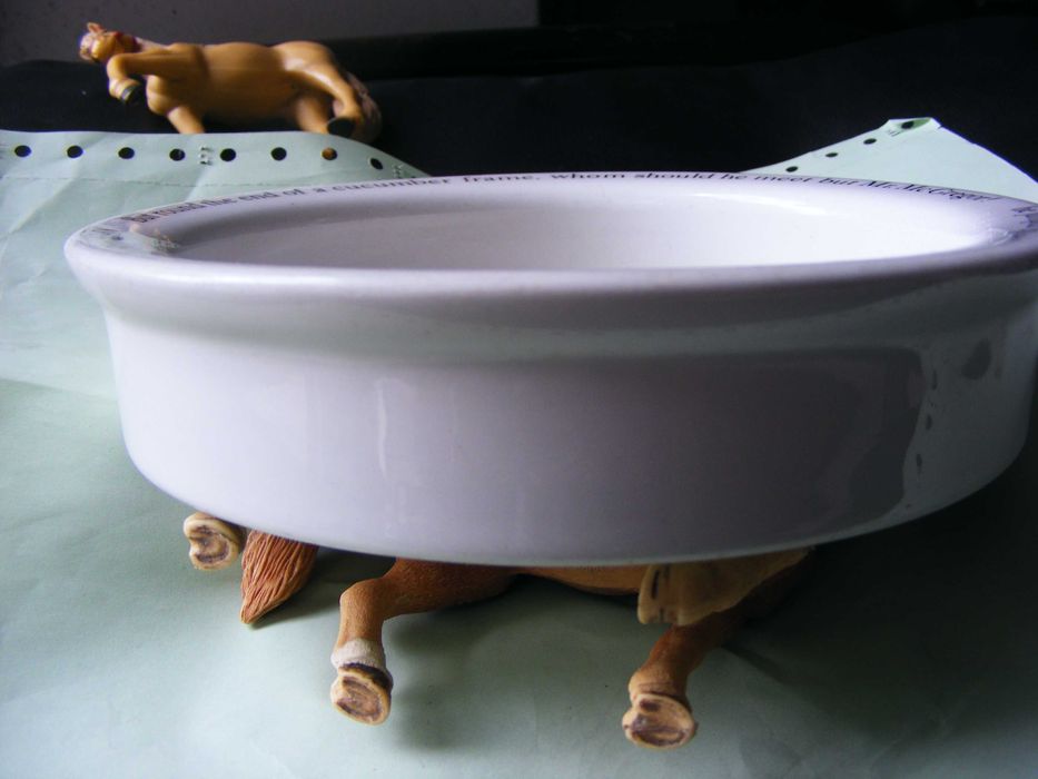 Свещник, Статуетка покривка и други