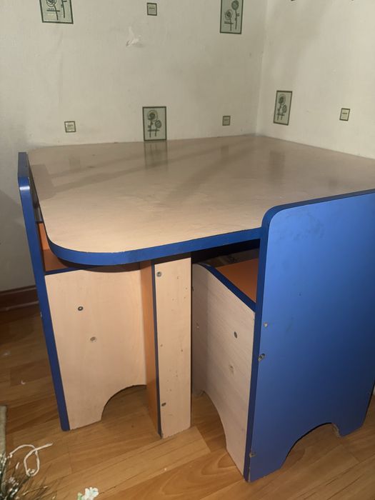 Детский столик деревяный