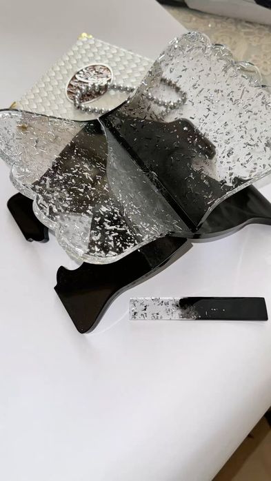 Resin Art, epoxy smoladan yasalgan nafis lavhlar