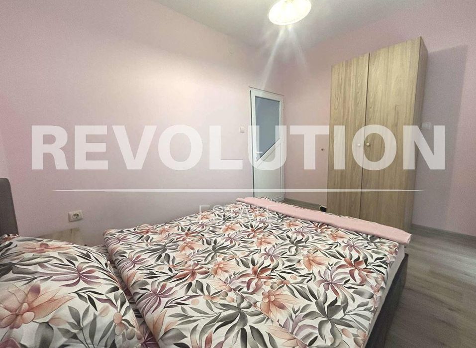 Тристаен апартамент  в гр.Варна, Център!