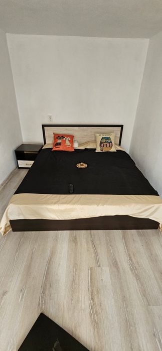 Нова спалня с матрак и шкафчета