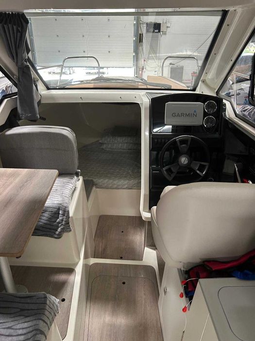 Ambarcatiune Quiksilver 675 Weekend cu Mercury 200CP an 2023