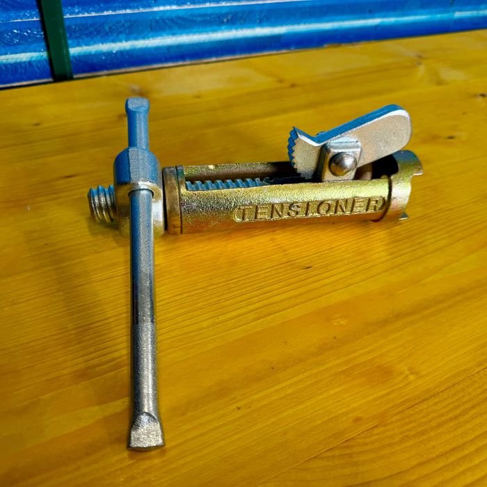 Intinzator clema fixare cofraj