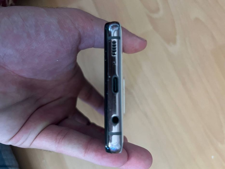 Samsung  S10+ telefoni