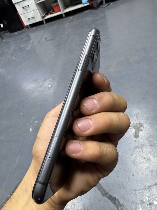 iphone 11 kar dok bor