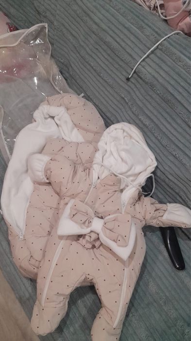 Продам комплект на выписку