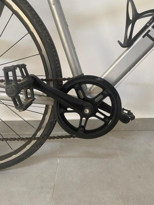 Bicicleta pentru asfalt, Triban RC100, gri, cadru aluminiu, furca -N2-