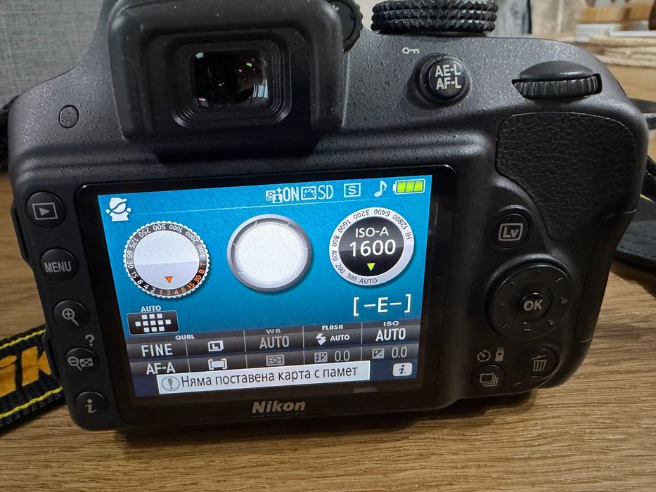 Nikon D3300 обектив, чанта - като НОВ