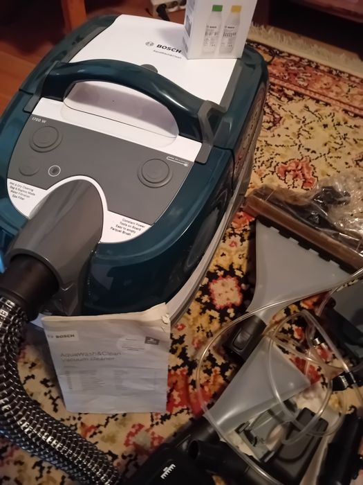 Aspirator bosch  funcționează
