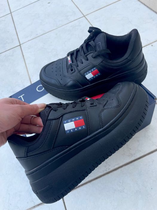 Маратонки/ Кецове Tommy Hilfiger