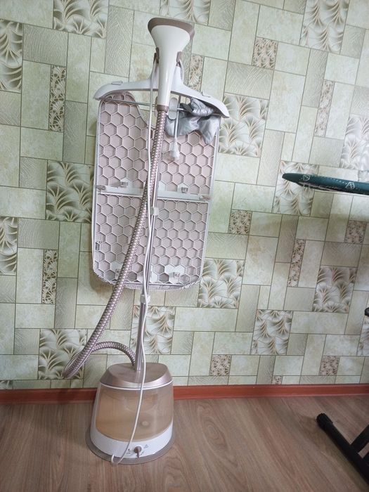 Отпариватель для одежды Philips easy touch plus