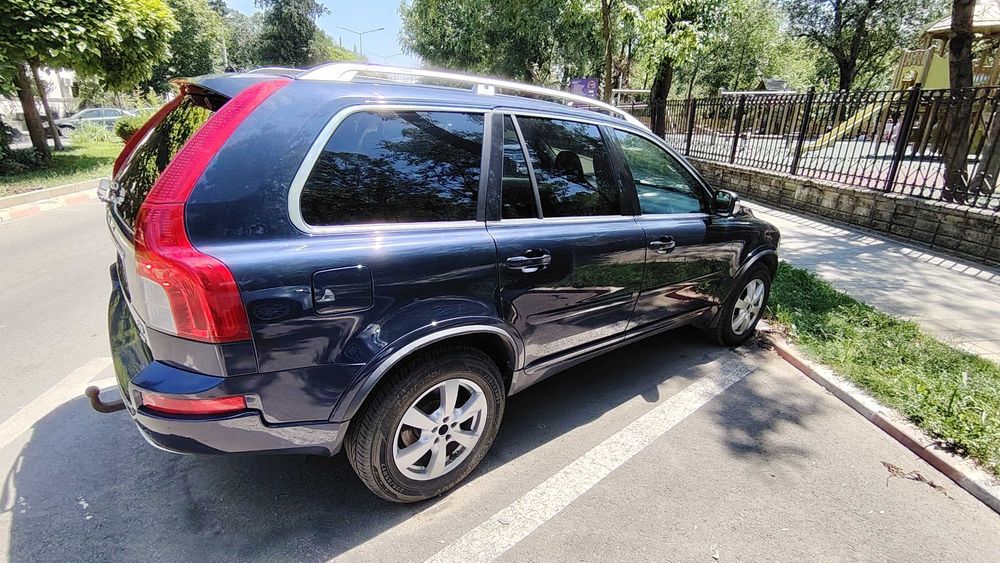 Vand Volvo XC90, 2013, 2.4 TDI, 7 locuri- starea tehnica excelentă.