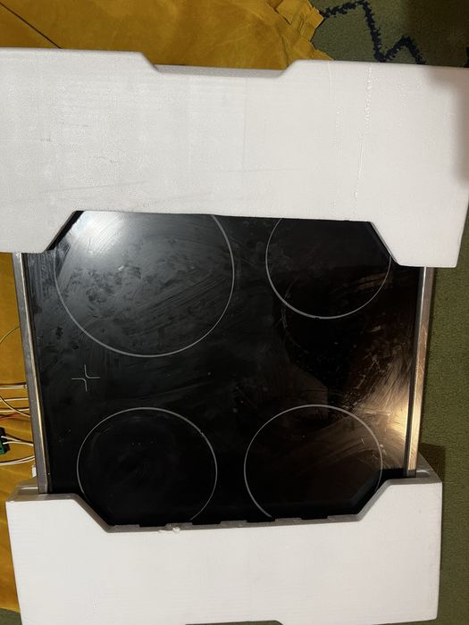 Фурна и котлони за вграждане Gorenje