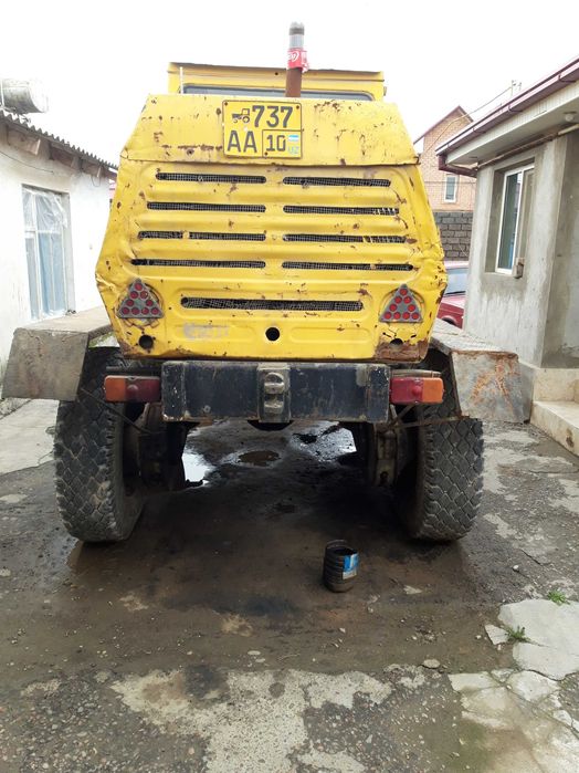 Продается автогрейдер дз 99