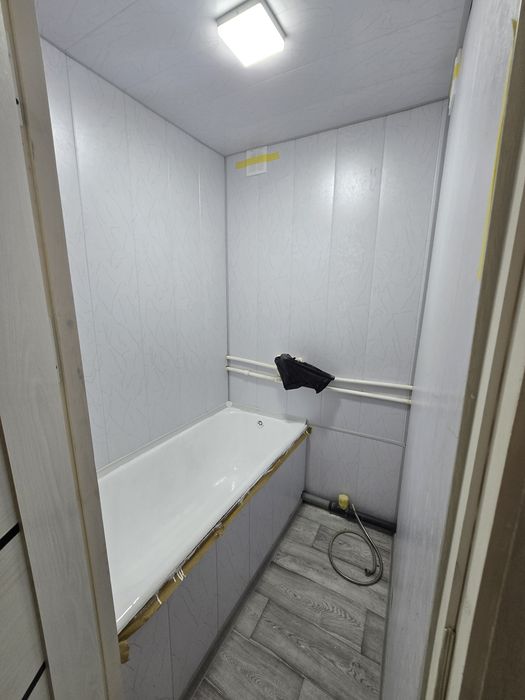 2xonalik  58kvm 4qavatda  Markaziy apteka
4qavatda
4qavatlik panel dom