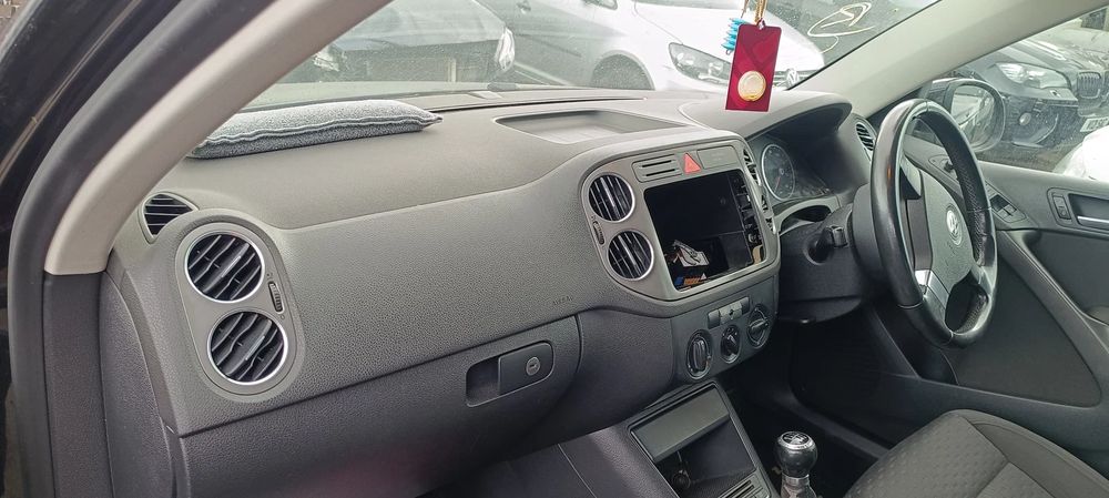 Dezmembrez Volkswagen Tiguan (5N) [Fabr 2007-2016]