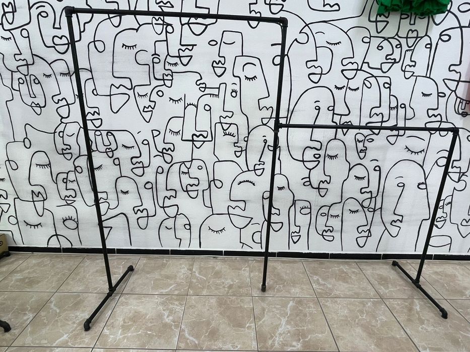 Продам стойки для магазина