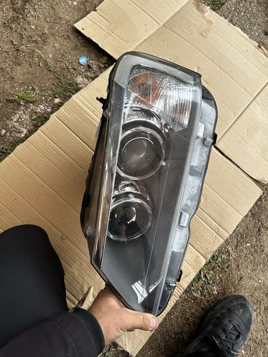 Far stânga bixenon bmw x3.f25.