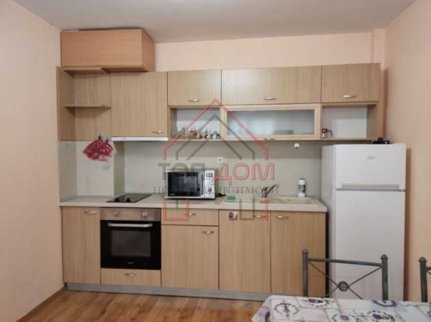 Дава се под наем Двустаен апартамент в Варна, Цветен квартал - 55 кв.м за 408 € - Снимка #1