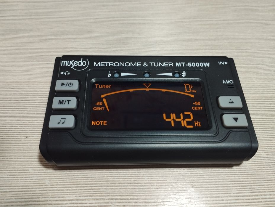 Тюнер и метроном Musedo MT-5000W