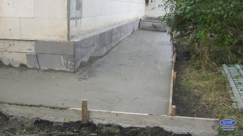 Качественный Отмостка дома-по техналогий Стяжка.