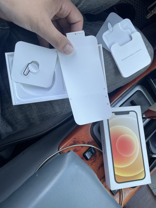 Айфон 12…………………..