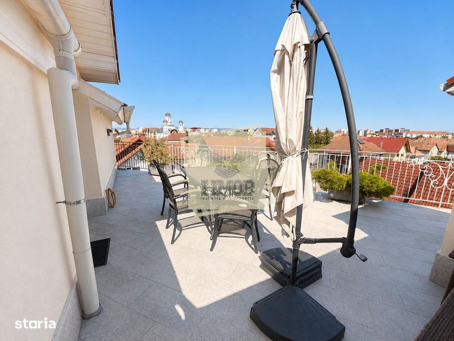 Penthouse 200mp 3 camere 2 bai dressing terasa Parcul Sub Arini — fotografia 1
