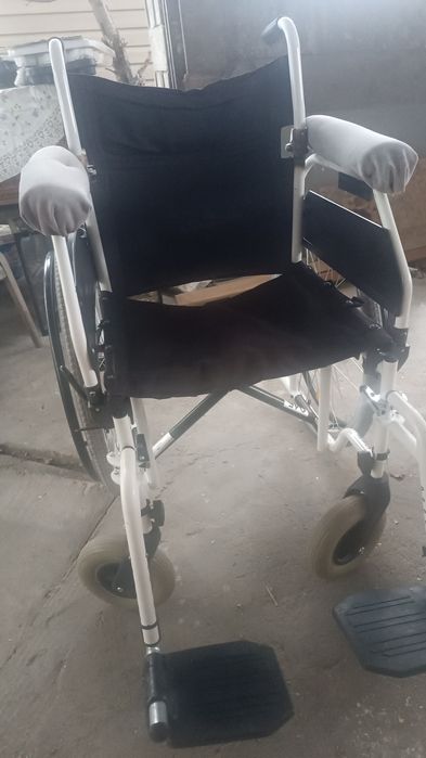 Инвалидная коляска