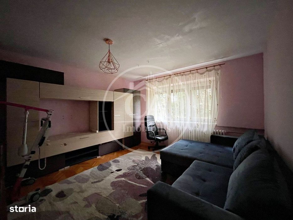 Apartament de închiriat cu 3 camere în zona Rogerius, Oradea