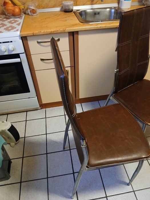 4 кухненски стола