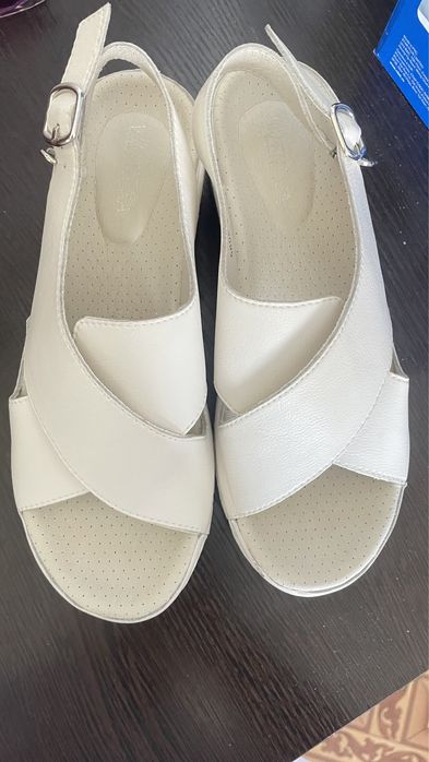 Обувь босоножки сандали