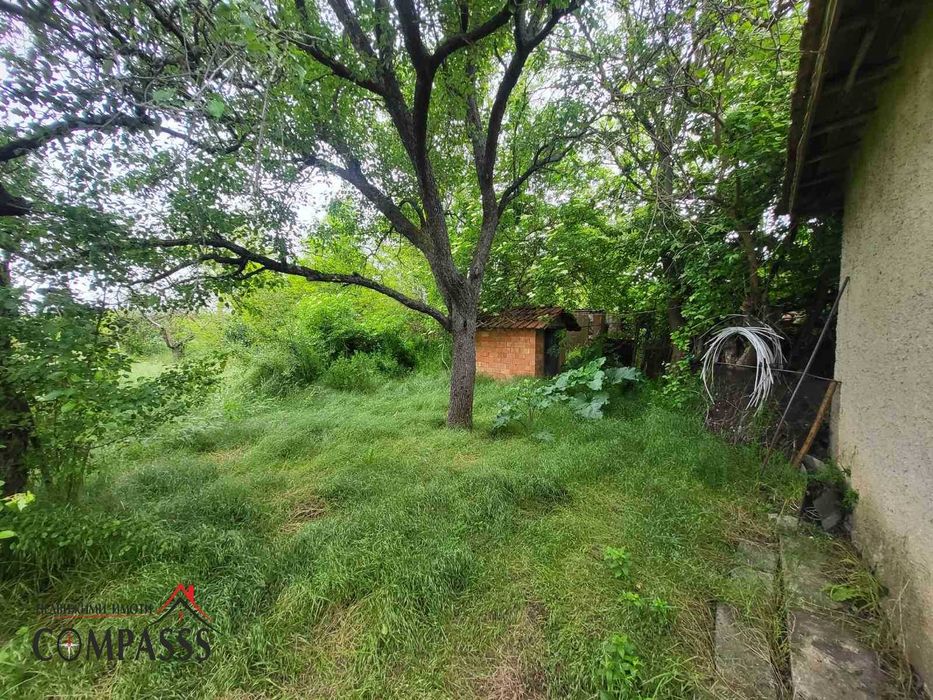 с. Равнец, Общ. Ген. Тошево, къща с двор – 39000лева!