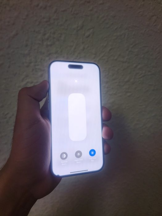 iPhone 15 Pro 128gb sim + esim