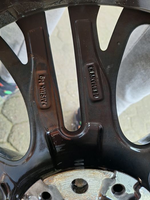 Vând Jante bmw x3/x4 style 310 m r20
2 cauciucuri sunt bune 2 nu