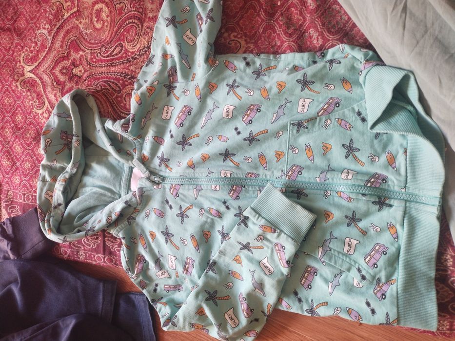 Продам детский вещи