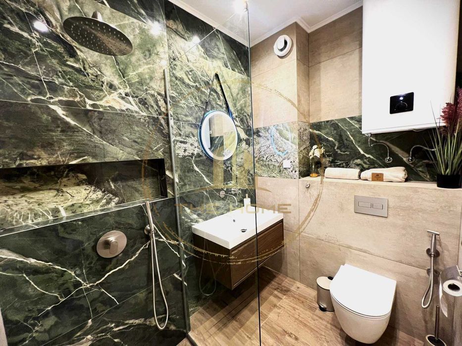 Дава се под наем Двустаен апартамент в Варна, Бриз - 60 кв.м за 1300 € - Снимка #16