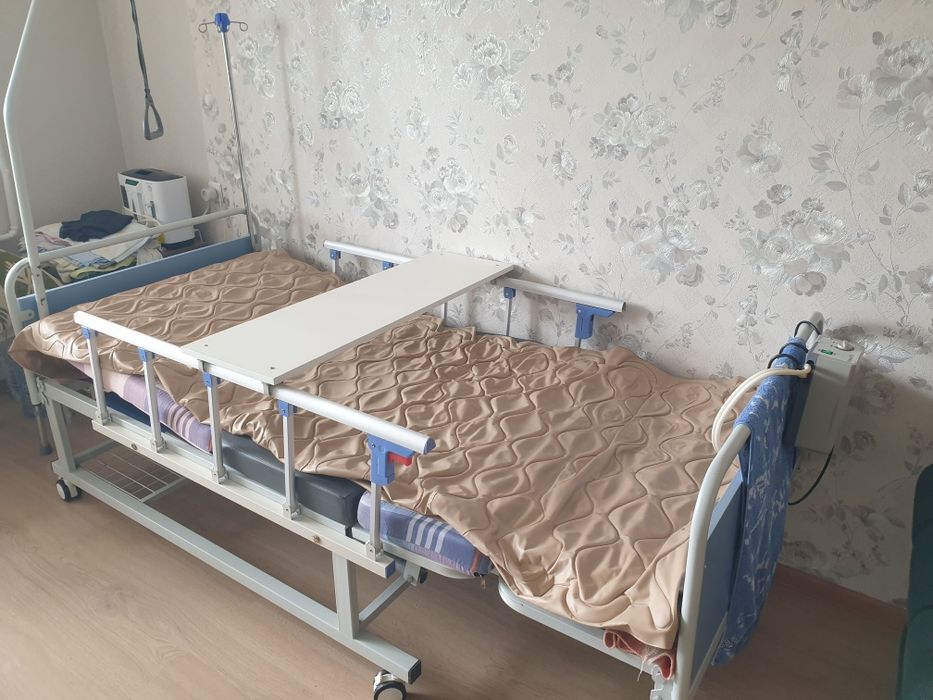 Продам медецинскую  кровать