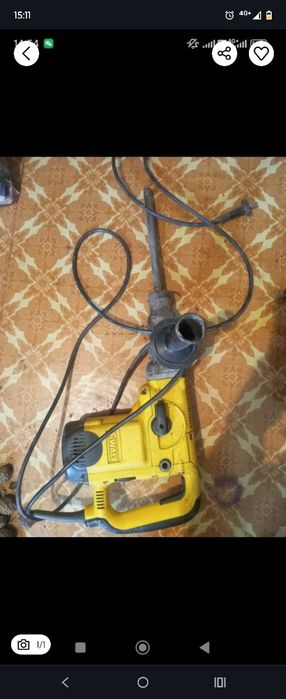 Продам перфоратор де вольт срочно
