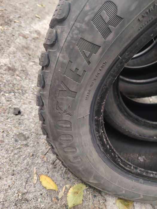 Резина зима GOODYEAR на 16