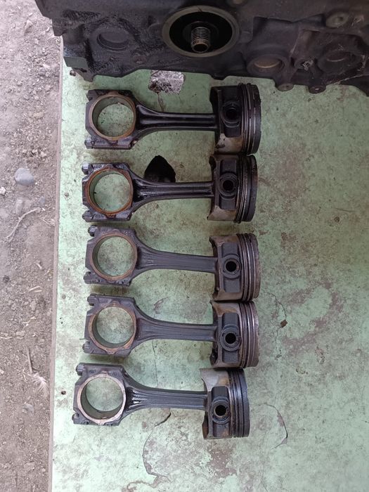 Продам двигатель на Ауди 2,3