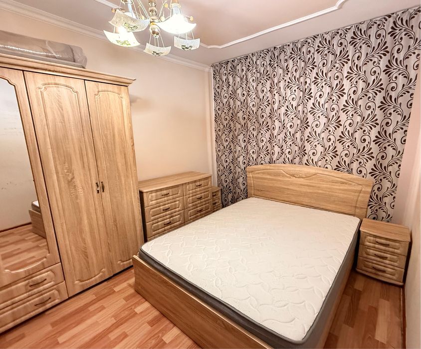 Спальный гарнитур сатылады.