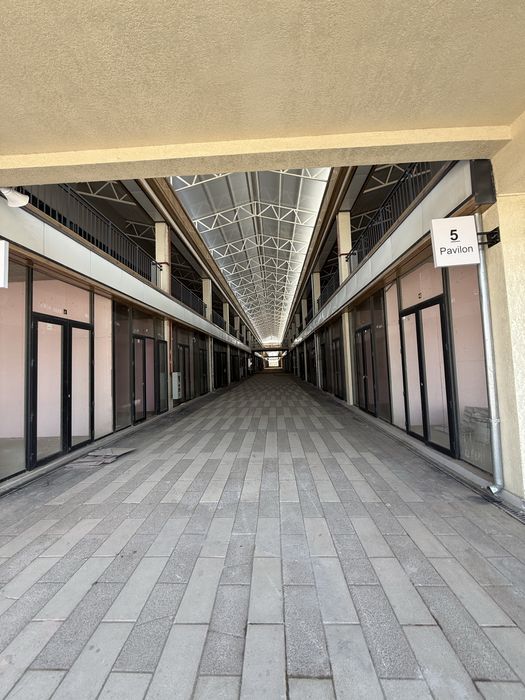 Qoyliq katta bozorida dokon srochna sotiladi!