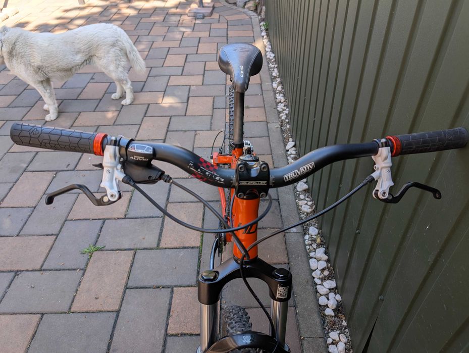 MTB Dirt, Formula, Rock Shox Argyle, Truvativ, M-L