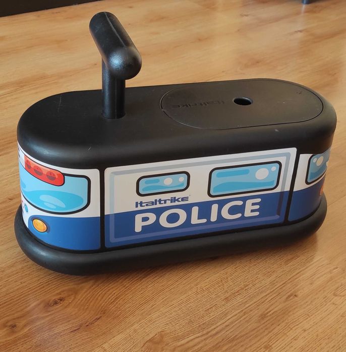 Детска количка за бутане с крачета