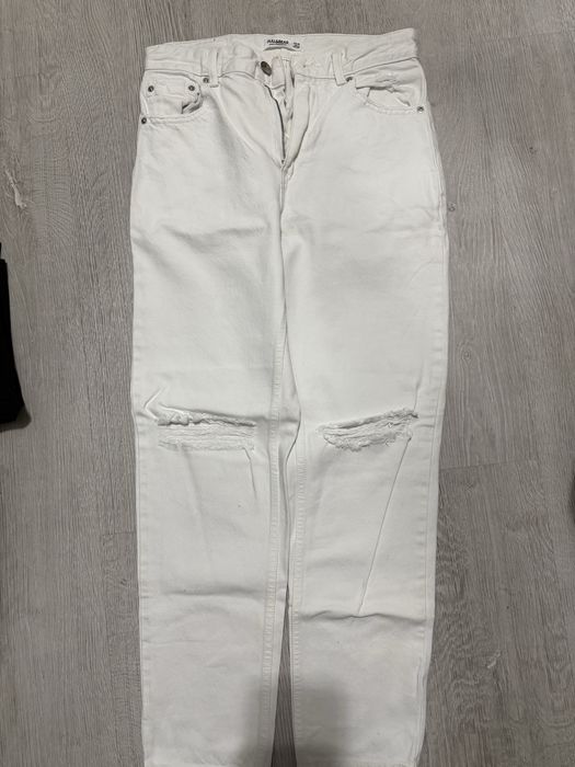 blugi albi pull&bear