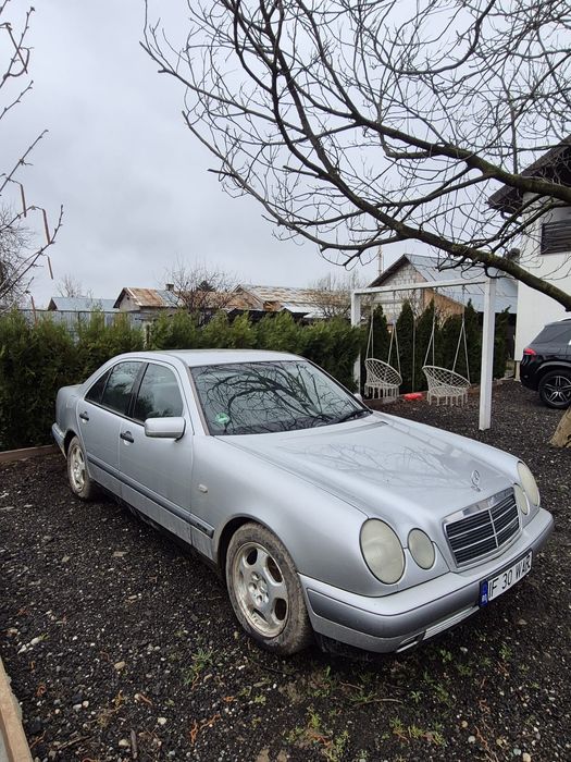 Mercedes E class w210 230 E