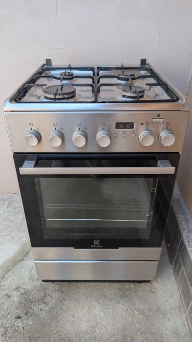 Aragaz Electrolux plită gaz cuptor electric cu ventilatie