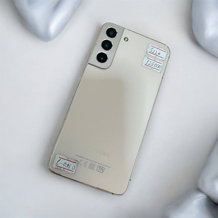 Samsung Galaxy S22+ 128 GB