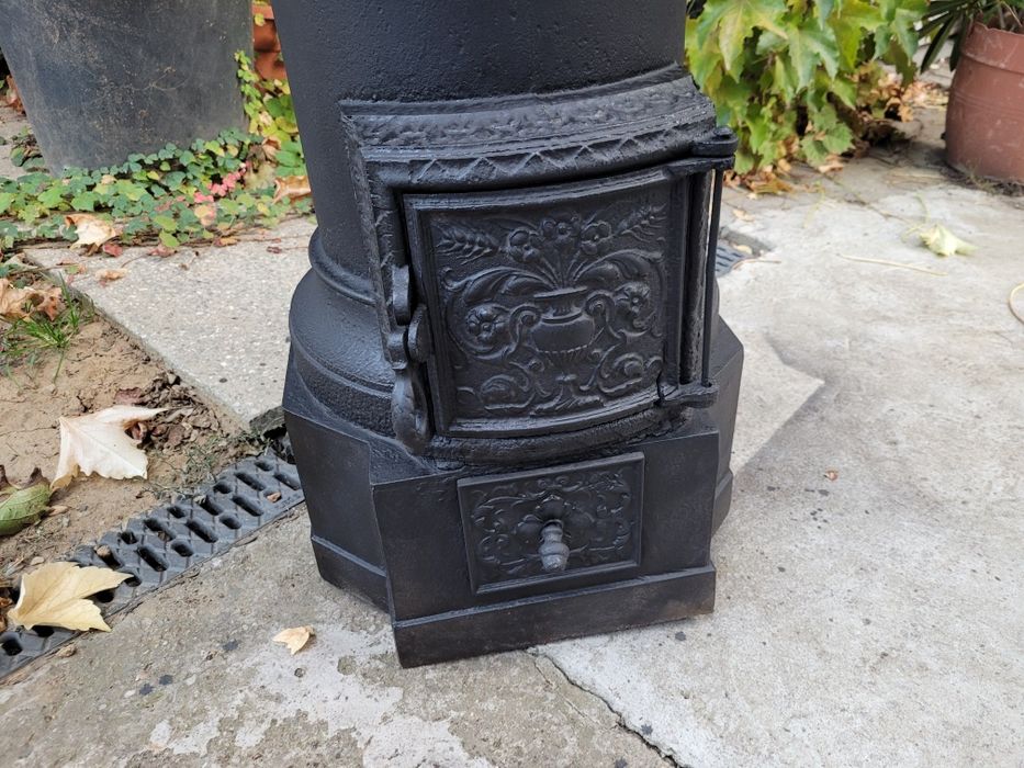 Sobă fontă veche perioada interbelică